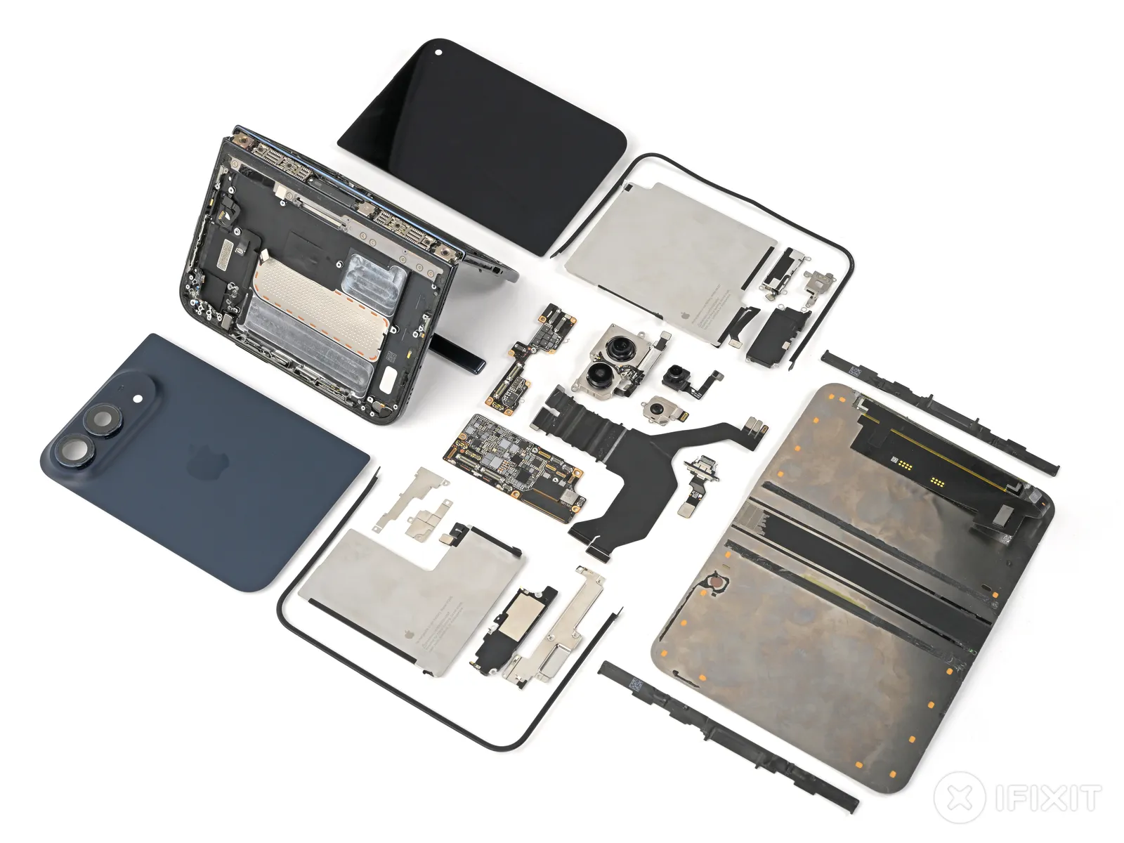 Analiza iFixit a componentelor interne ale telefonului pliabil iPhone Duo
